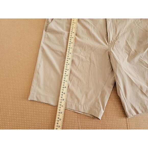 Eddie Bauer Flexion Amphib Shorts Mens 42 Khaki Brown Zip Pocket Outdoor - Picture 4 of 10